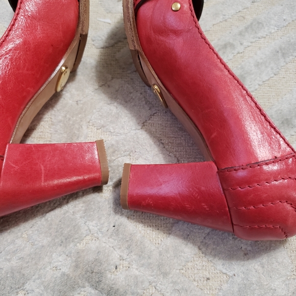 Chloe Red Leather Block Heel Pumps - Picture 4 of 7